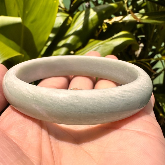 989. Real Jadeite Natural Ice Green Jade Bangle - Picture 3 of 5